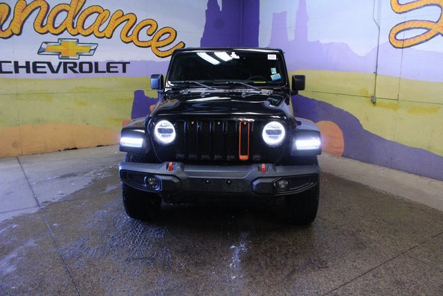 Used 2018 Jeep Wrangler Unlimited Sahara w/ Uconnect 4C Nav & Sound Group image 3