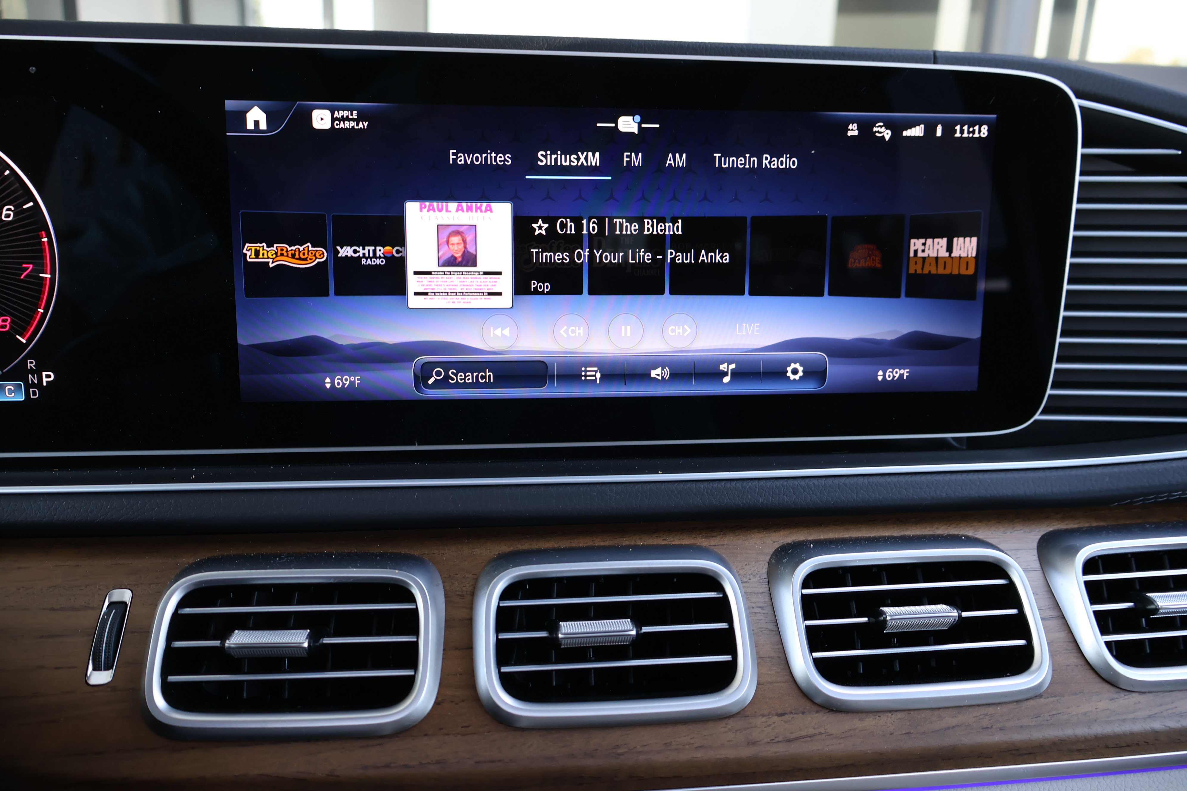 Used 2025 Mercedes-Benz GLS 450 4MATIC image 40