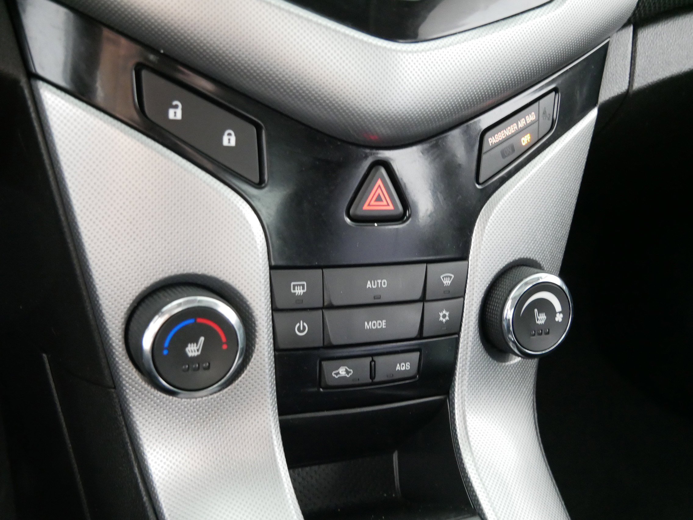 Used 2014 Chevrolet Cruze LTZ w/ Sun, Sound and Sport Package FWD image 23