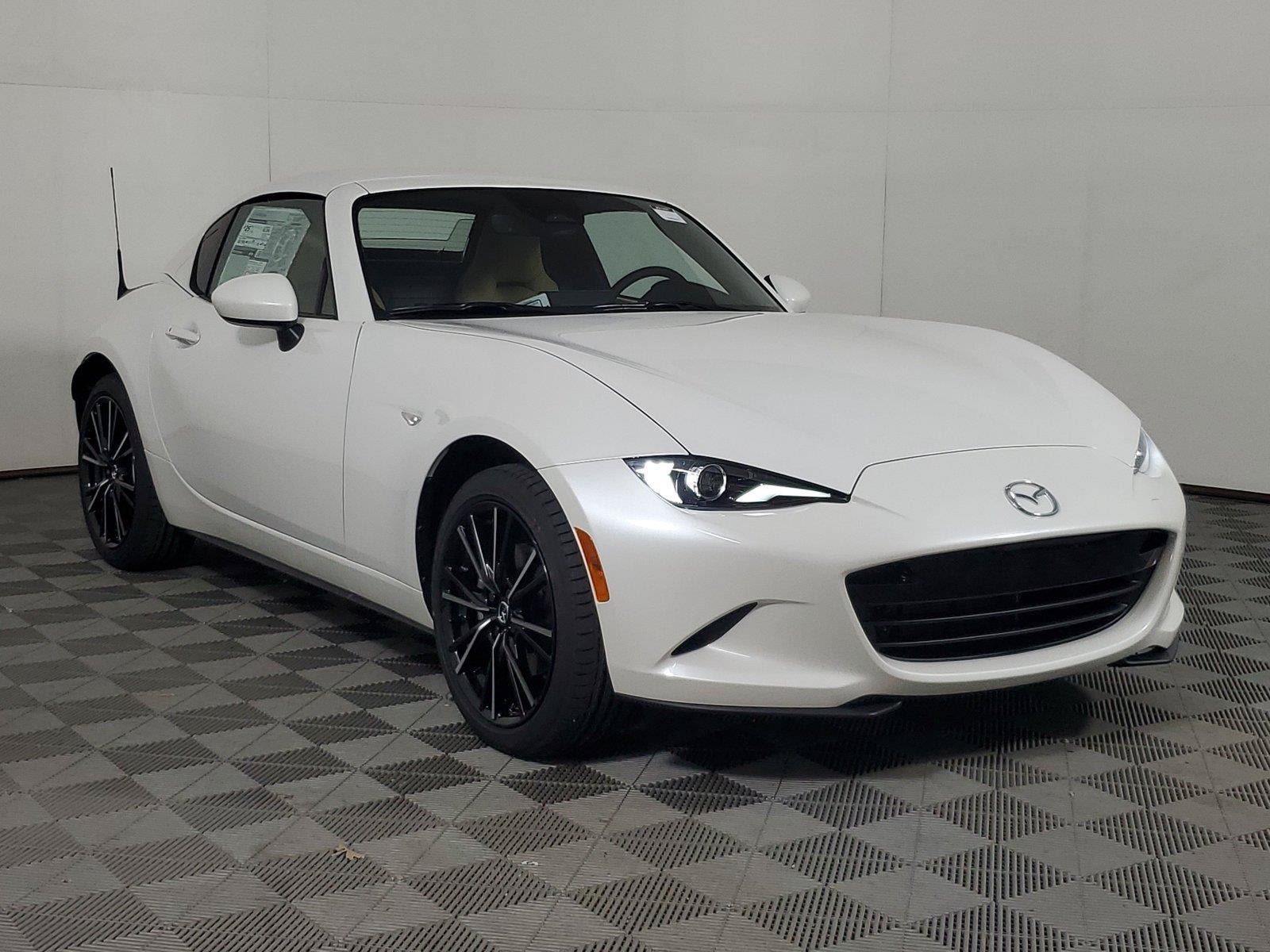 New 2026 MAZDA MX-5 Miata RF Grand Touring RWD image 3