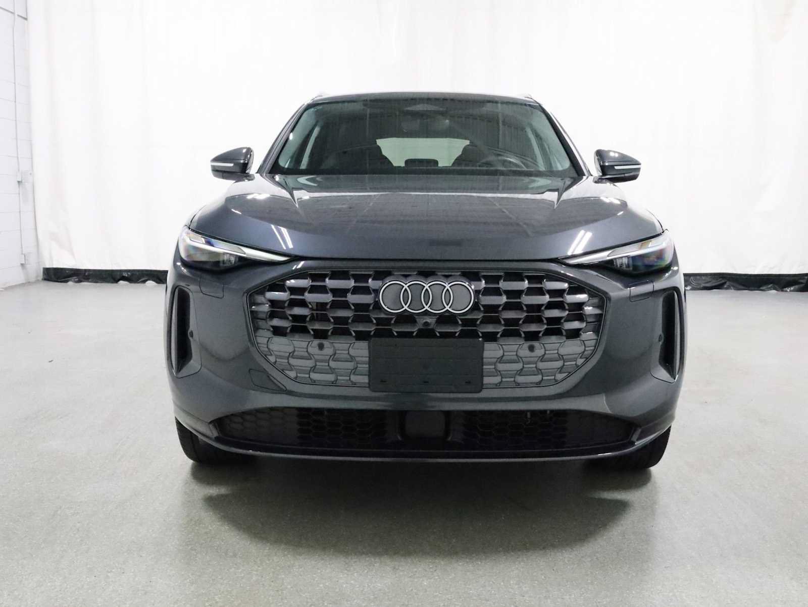Certified 2025 Audi Q5 Premium AWD/4WD image 14