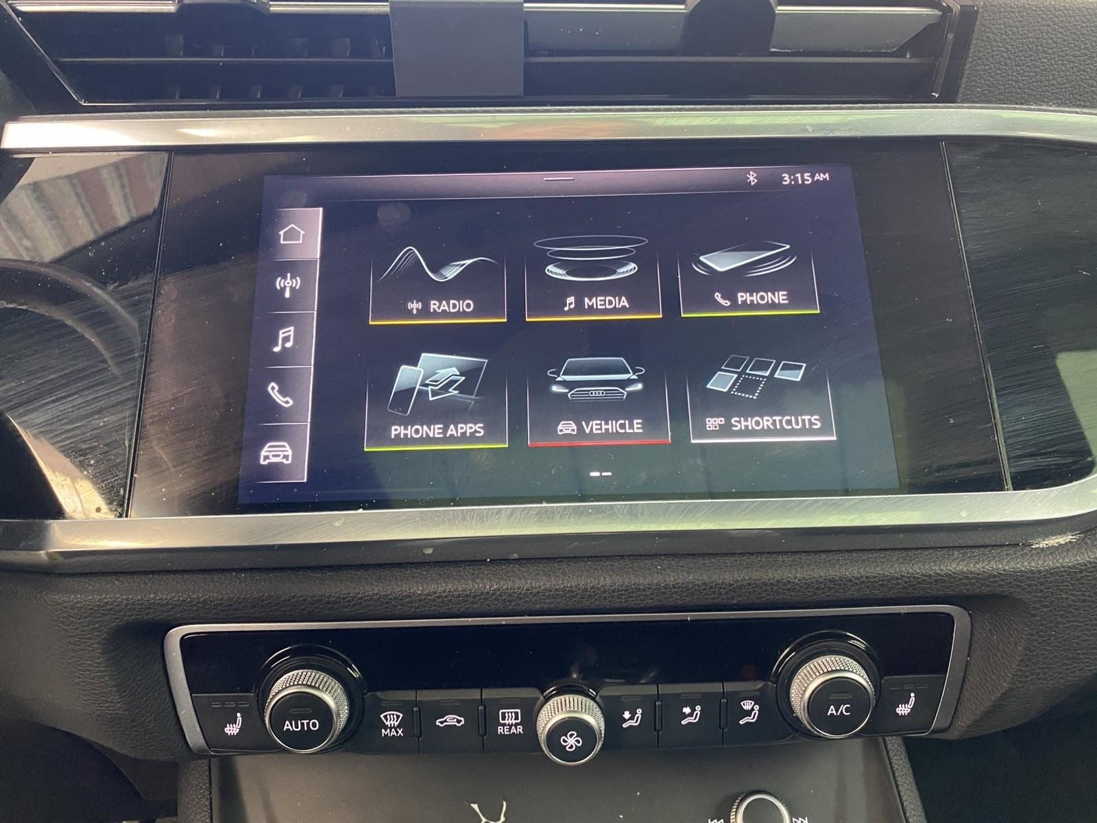 Used 2021 Audi Q3 2.0T Premium image 23