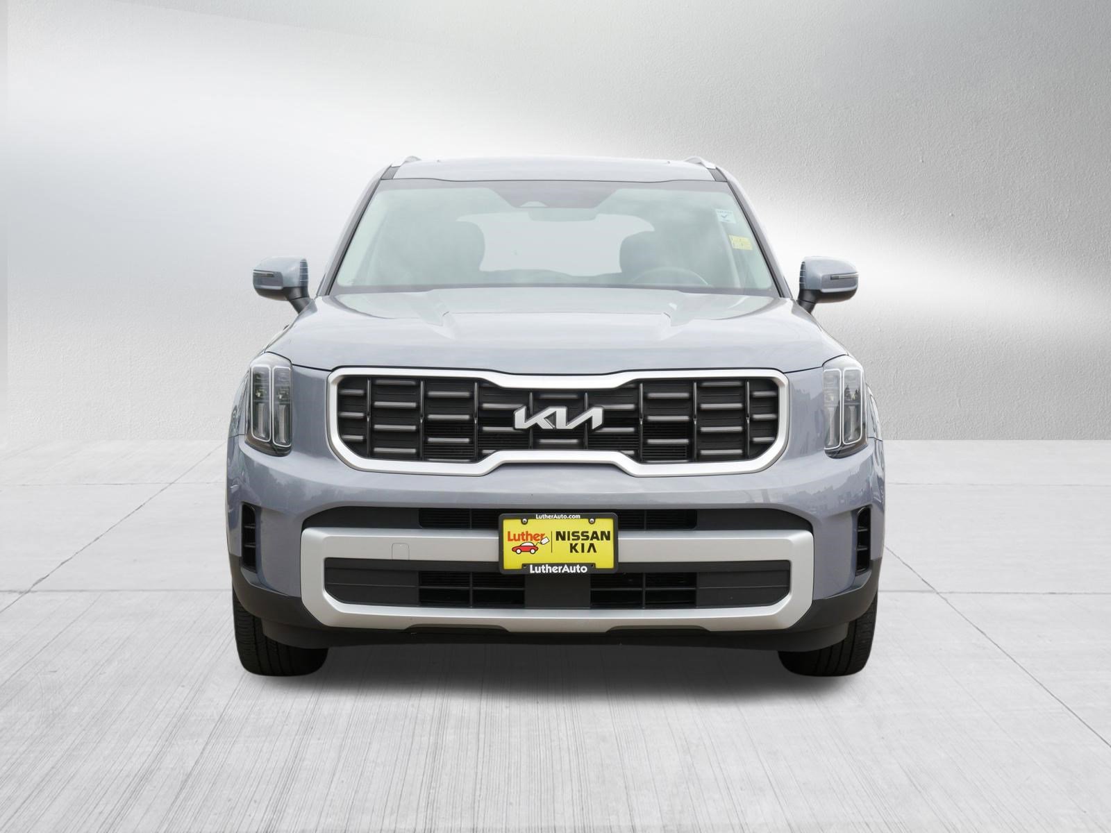 Certified 2025 Kia Telluride S FWD image 2