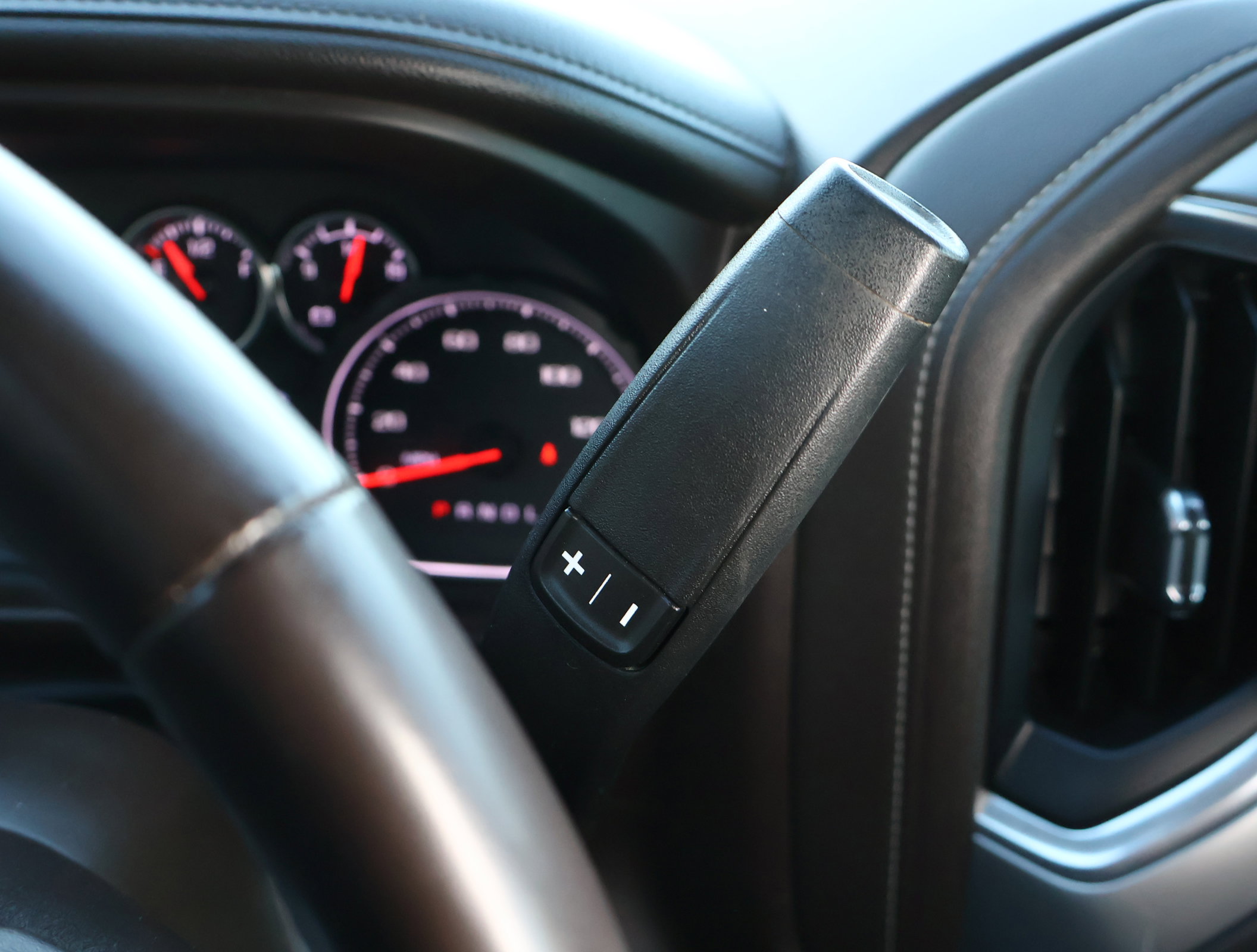 Used 2022 Chevrolet Silverado 1500 LTZ w/ Safety Package II image 18