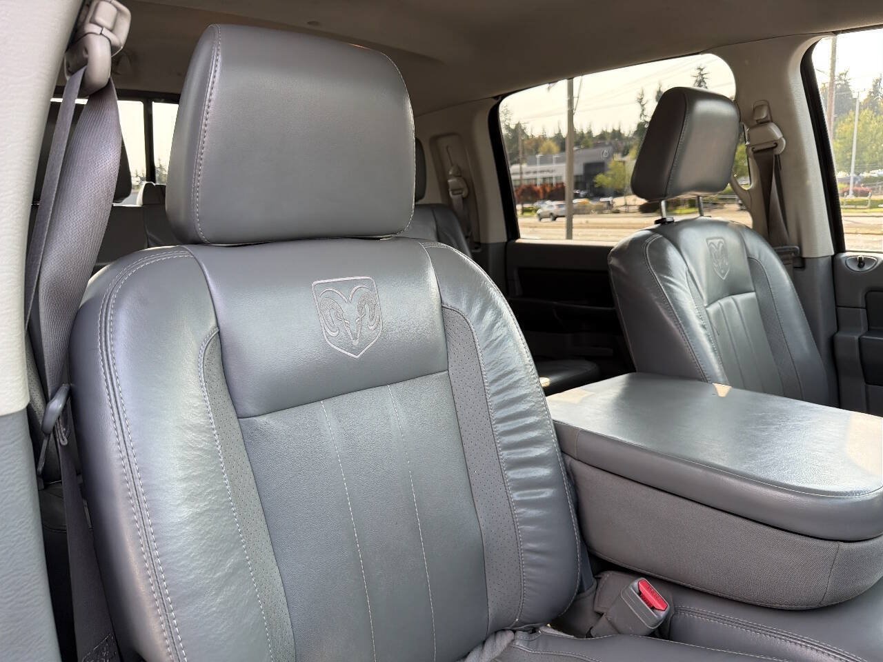 Used 2006 Dodge Ram 2500 Truck Laramie w/ Protection Group AWD/4WD image 19