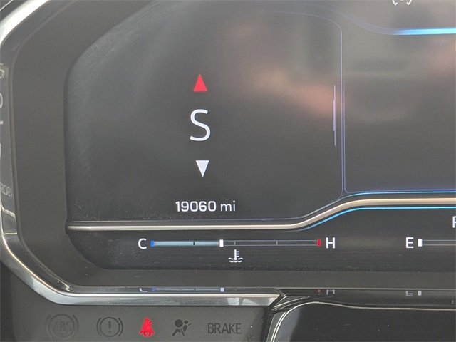 Used 2022 Chevrolet Silverado 1500 ZR2 w/ Technology Package image 31