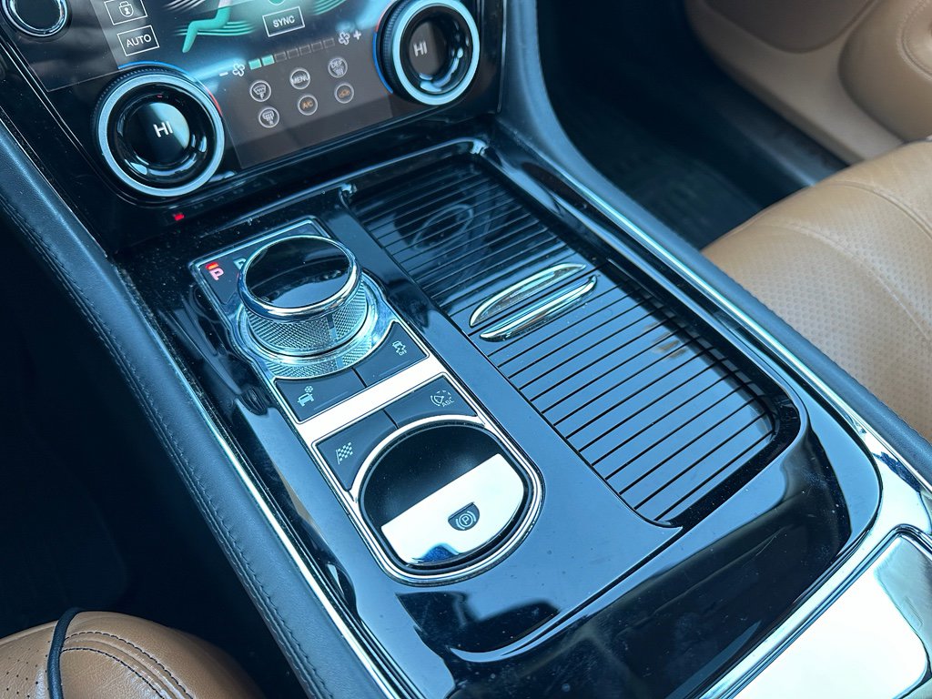 Used 2015 Jaguar XJ L Portfolio image 26