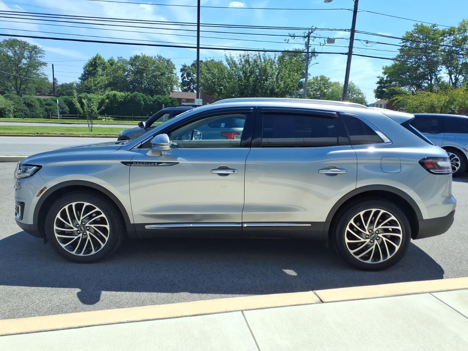 Certified 2020 Lincoln Nautilus Reserve AWD/4WD image 7
