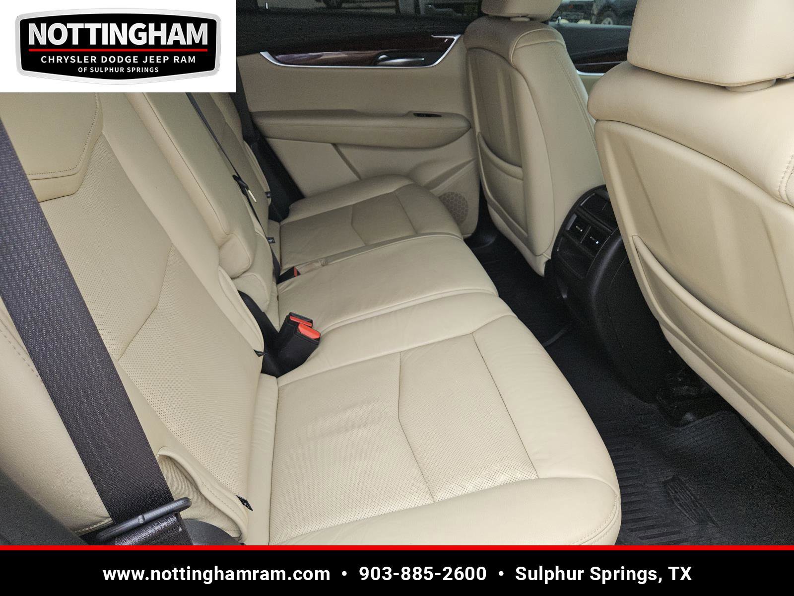 Used 2019 Cadillac XT5 Luxury image 31