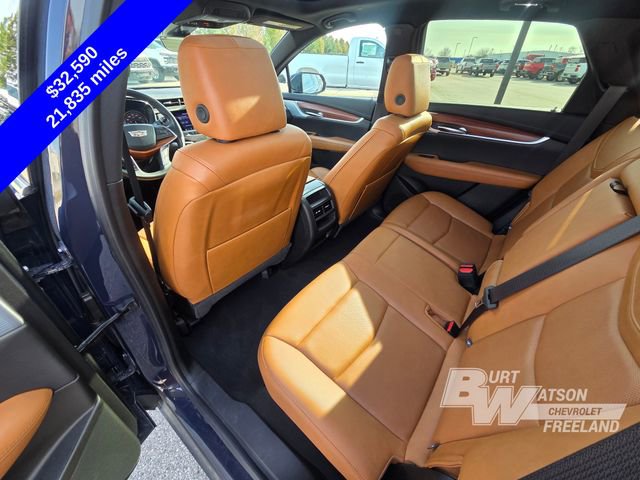 Used 2024 Cadillac XT5 Premium Luxury w/ Technology Package image 7