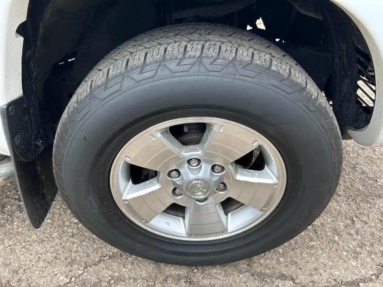 Used 2005 Toyota Tacoma PreRunner image 41