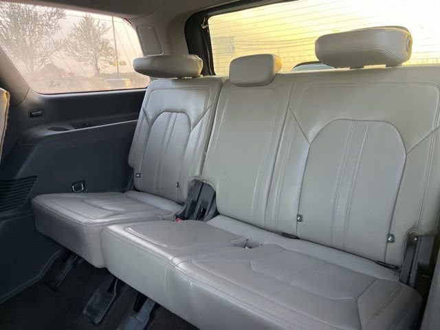 Used 2021 Ford Expedition Limited image 15