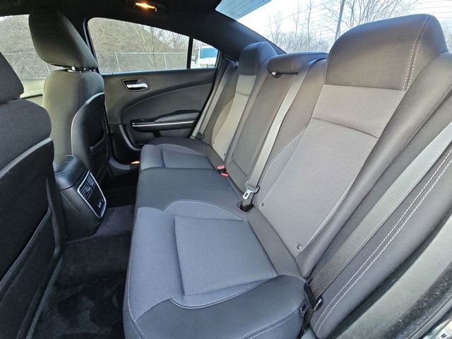 Used 2018 Dodge Charger SXT image 24