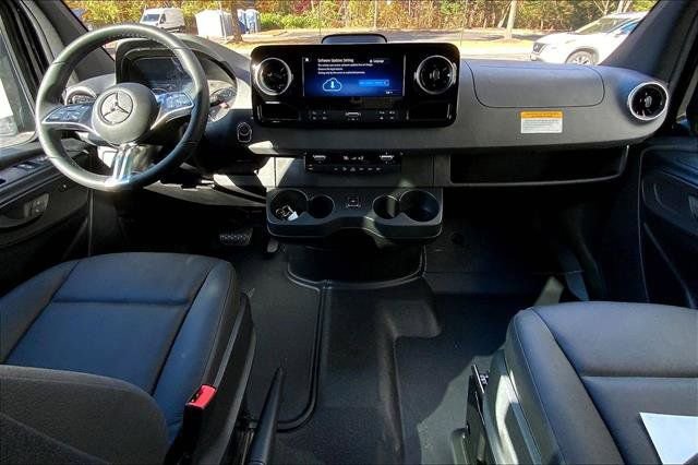 New 2025 Mercedes-Benz Sprinter 2500 image 5