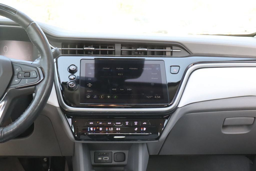 Used 2023 Chevrolet Bolt EUV Premier w/ Super Cruise Package FWD image 30