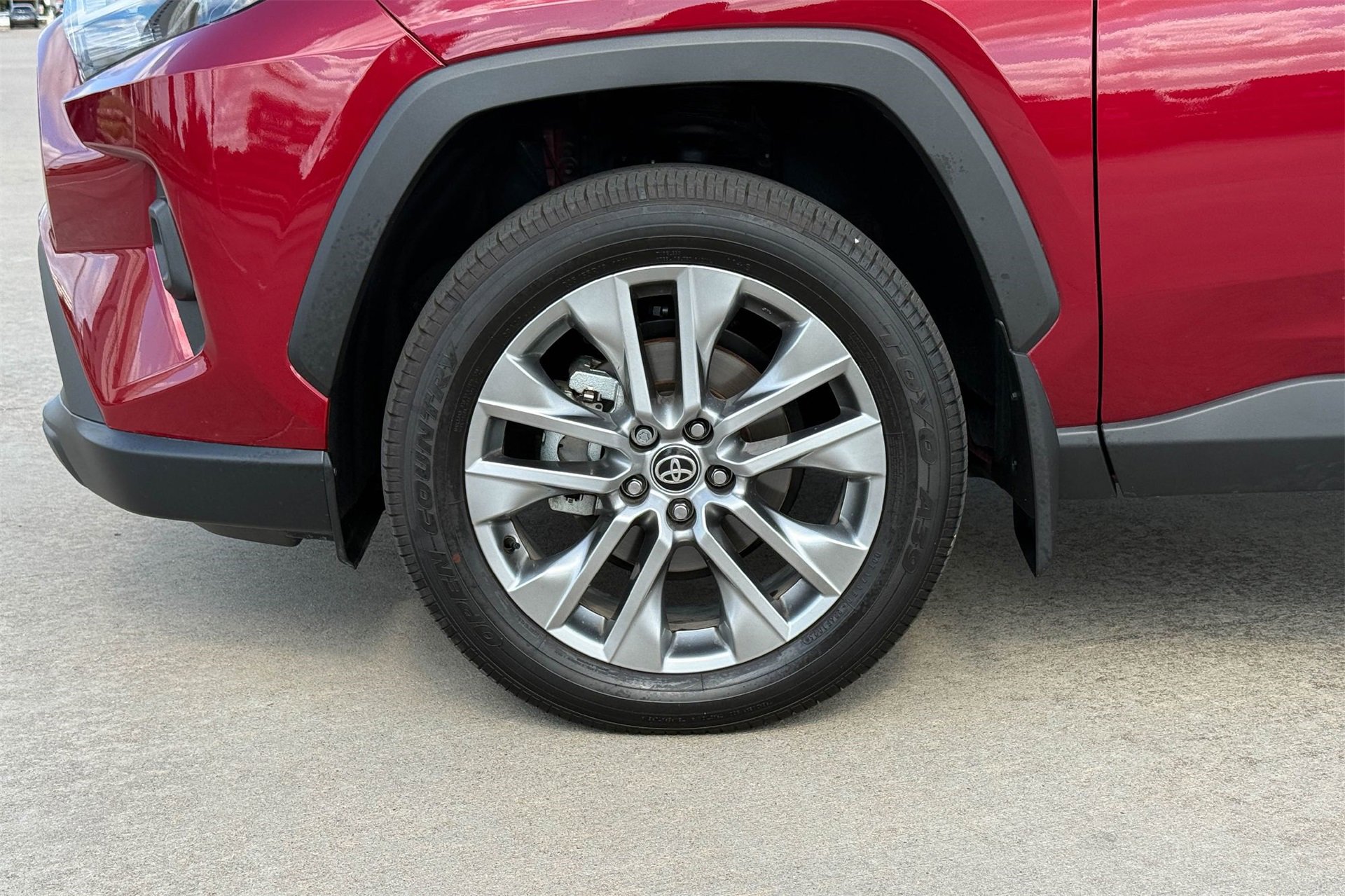 Used 2025 Toyota RAV4 XLE Premium image 8