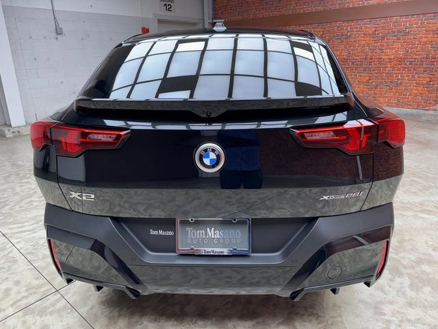 Used 2026 BMW X2 xDrive28i image 4