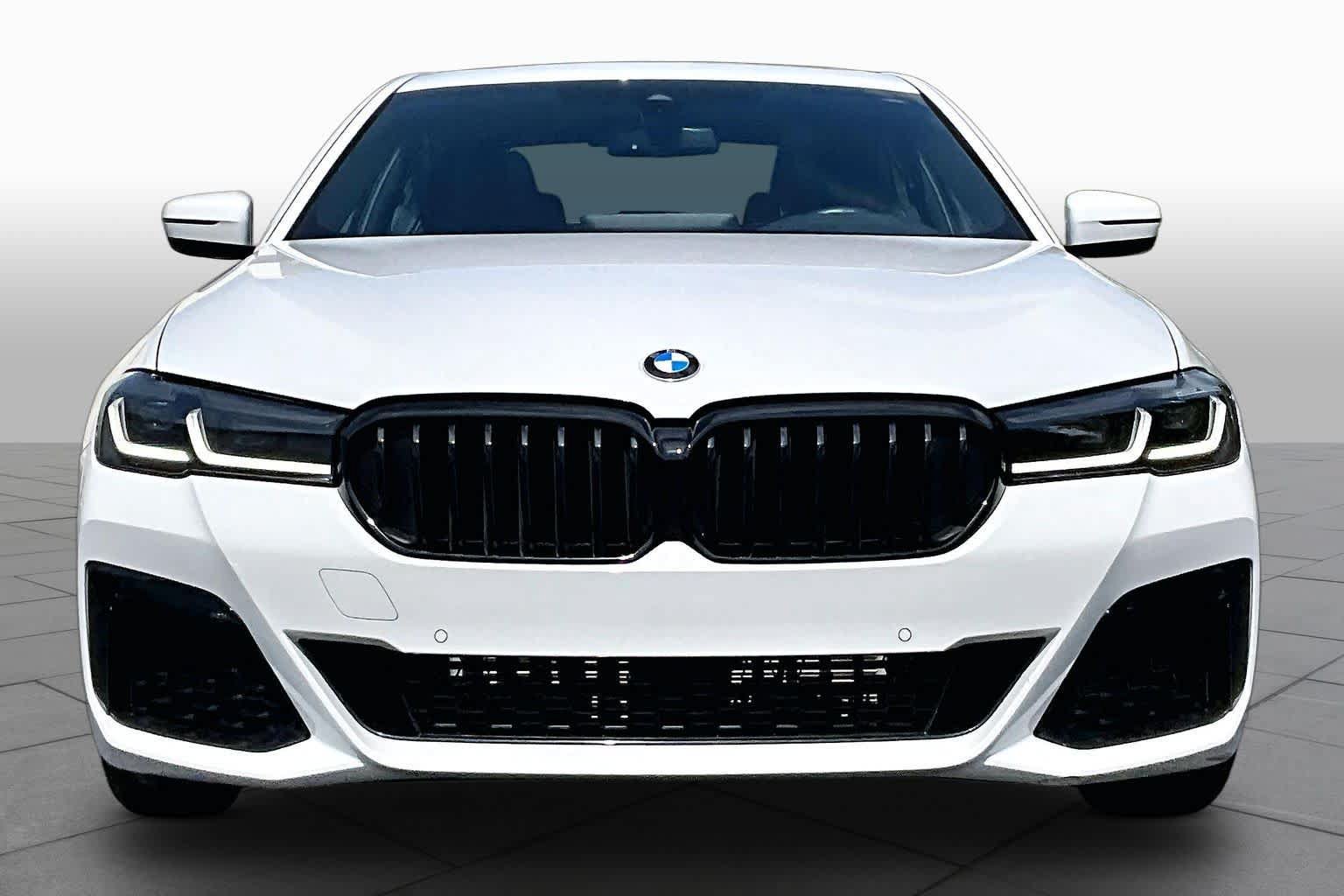 Used 2023 BMW 530i w/ M Sport Package RWD image 4