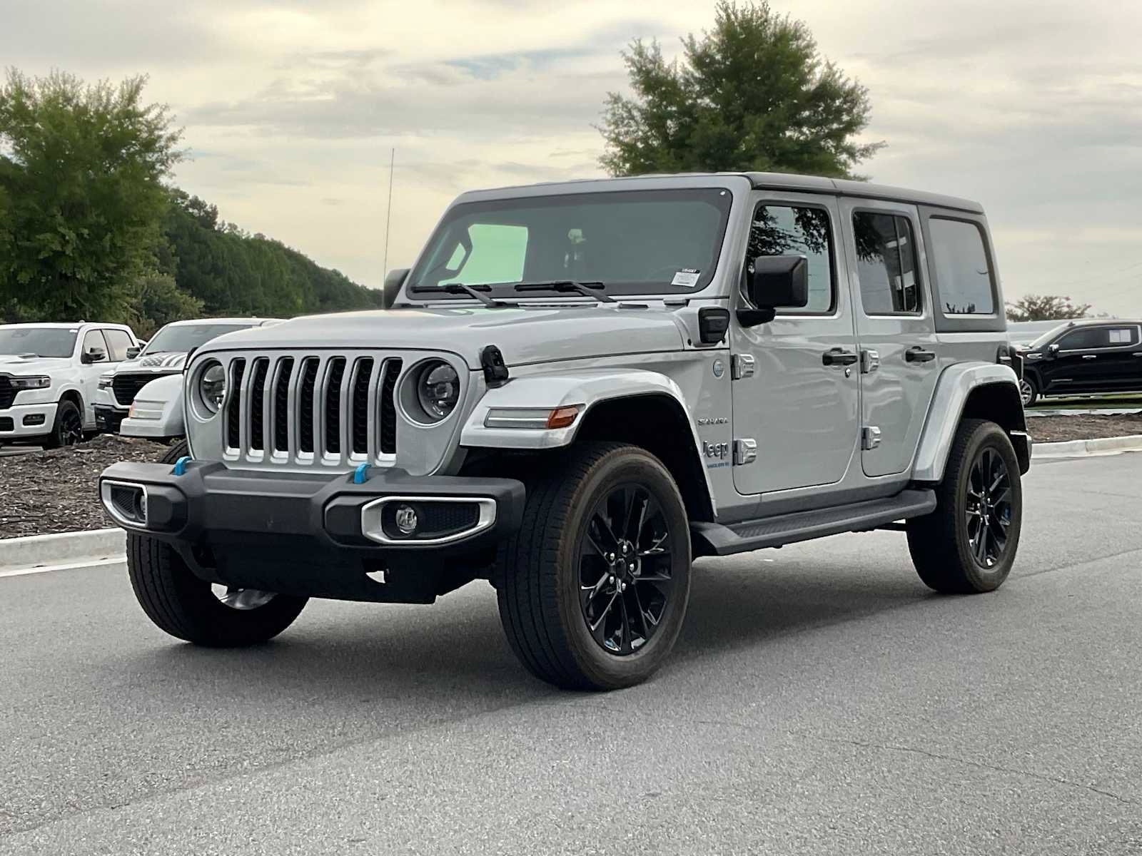 Used 2023 Jeep Wrangler Unlimited Sahara w/ Cold Weather Group