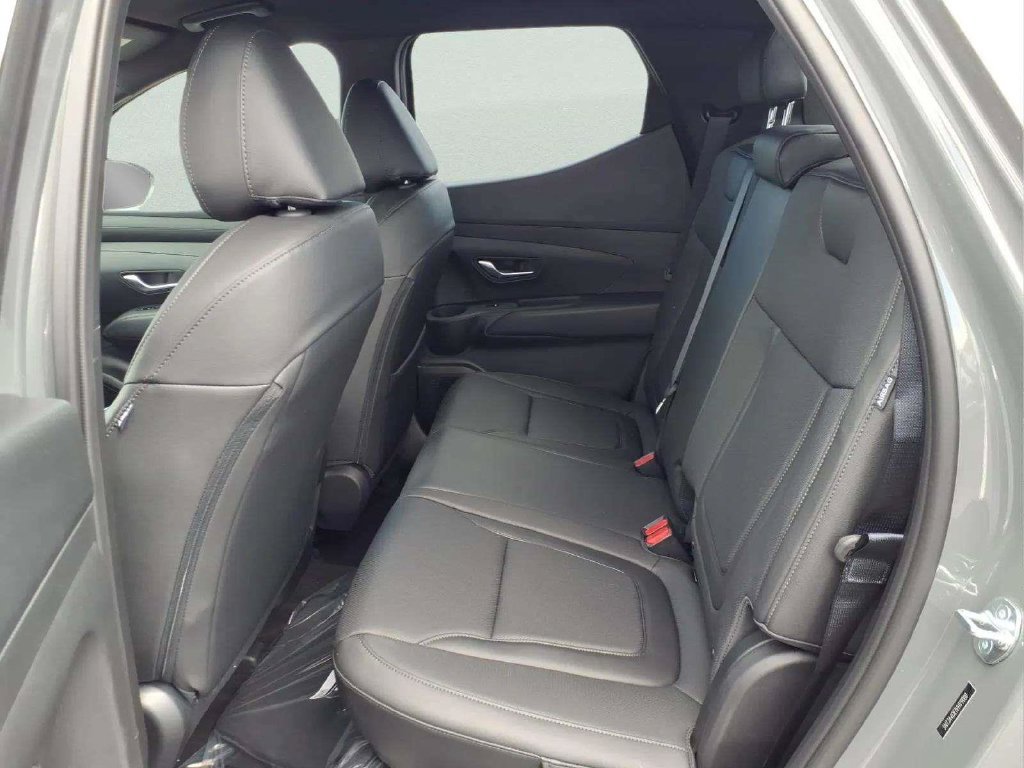 New 2027 Hyundai Santa Cruz SE FWD image 11