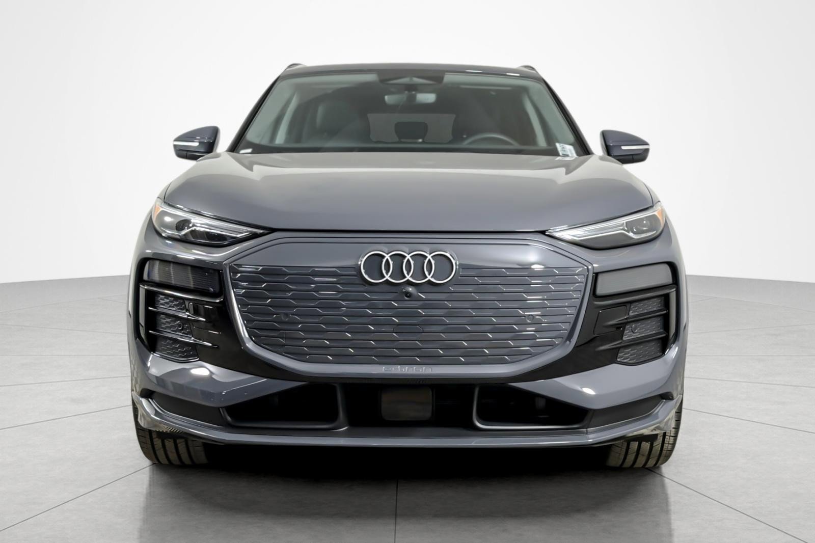 Used 2025 Audi Q6 e-tron Premium w/ Convenience Package image 8