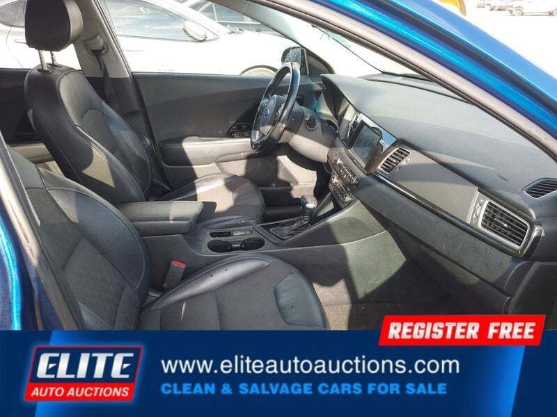 Used 2019 Kia Niro EX image 10