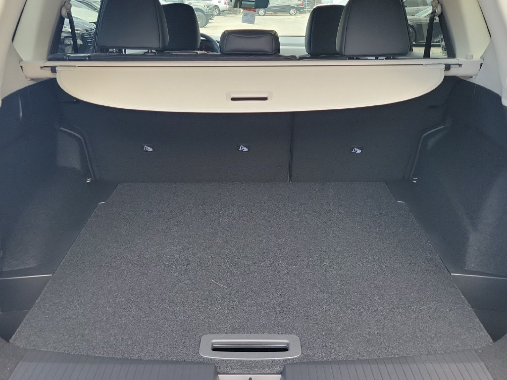 New 2026 Nissan Rogue Dark Armor FWD image 13