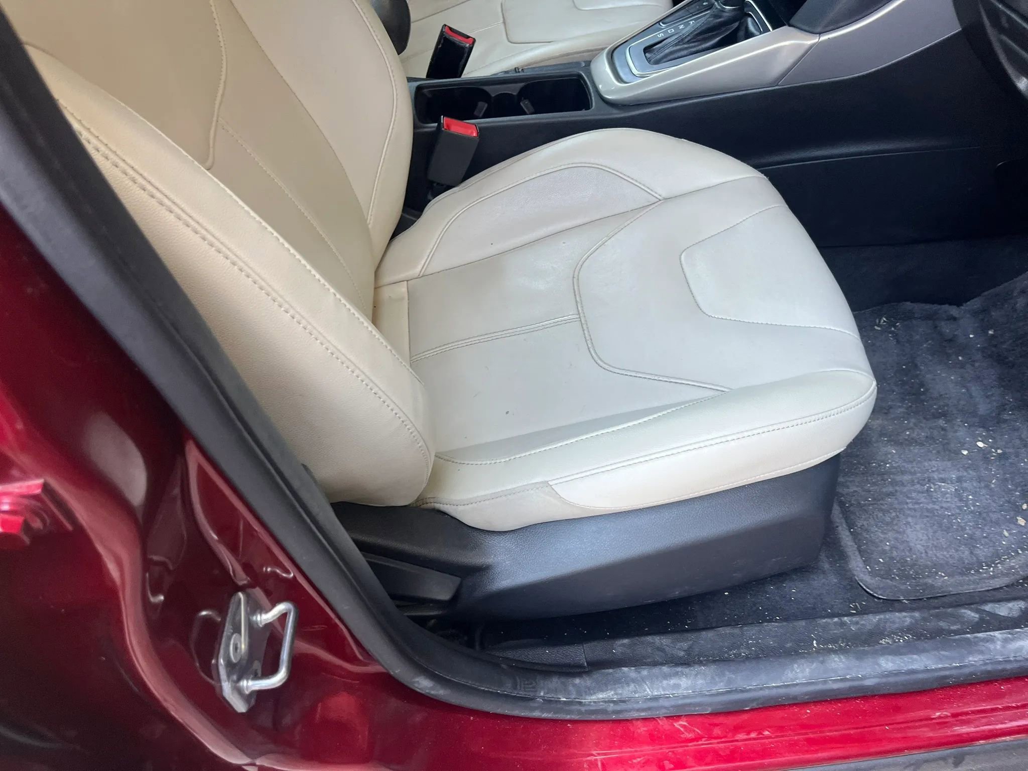 Used 2017 Ford Focus Titanium image 14