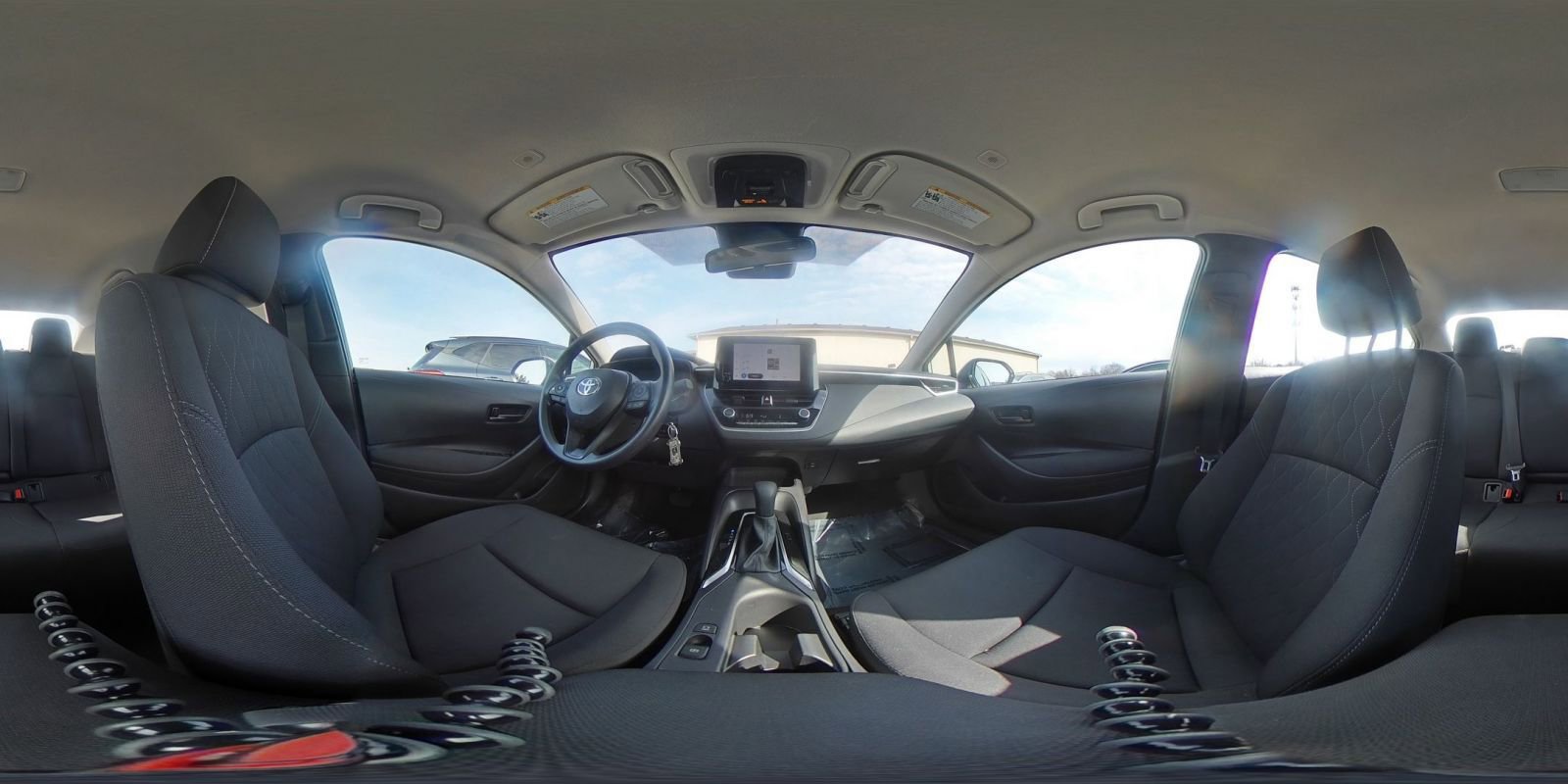 Used 2025 Toyota Corolla LE image 41