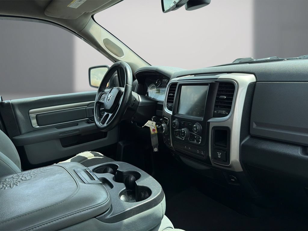 Used 2017 RAM 1500 Big Horn AWD/4WD image 12