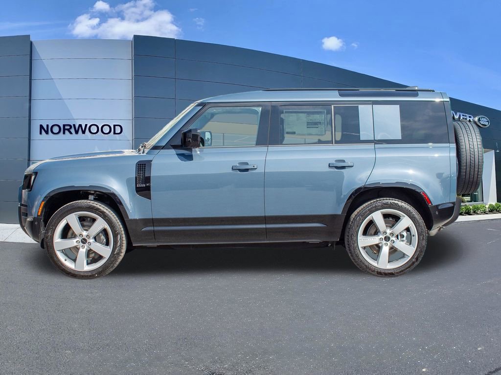 New 2026 Land Rover Defender 110 X-Dynamic SE image 7