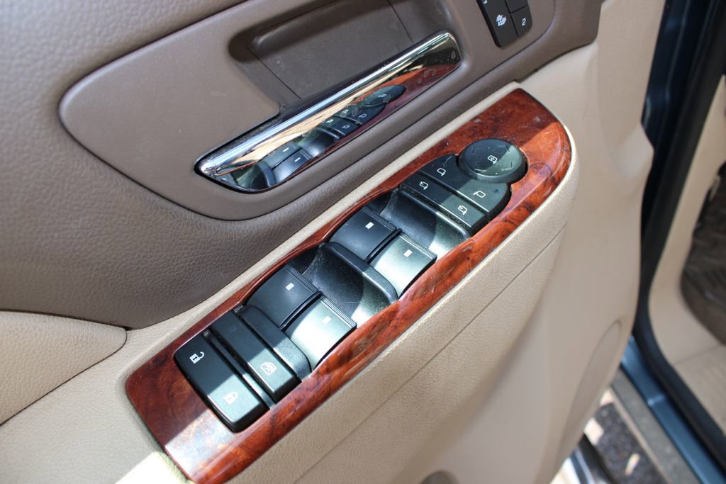 Used 2013 Chevrolet Silverado 1500 LTZ image 10