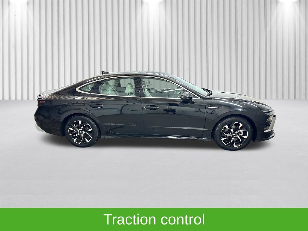 Used 2025 Hyundai Sonata SEL FWD image 5