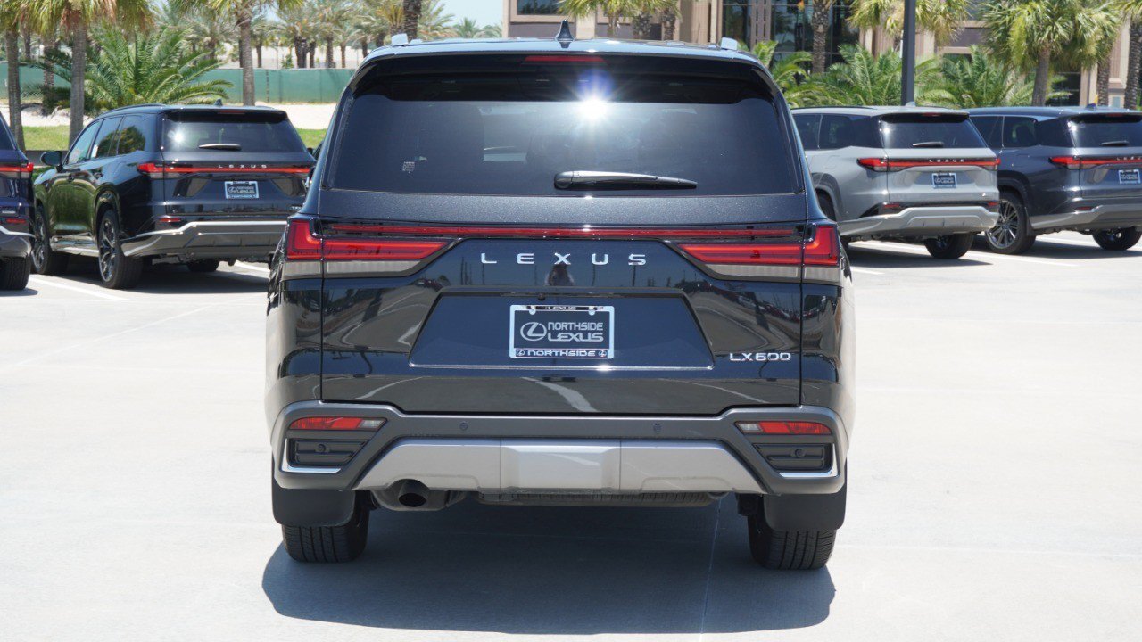 Certified 2026 Lexus LX 600 4WD w/ Accessory Package (Z1) image 7