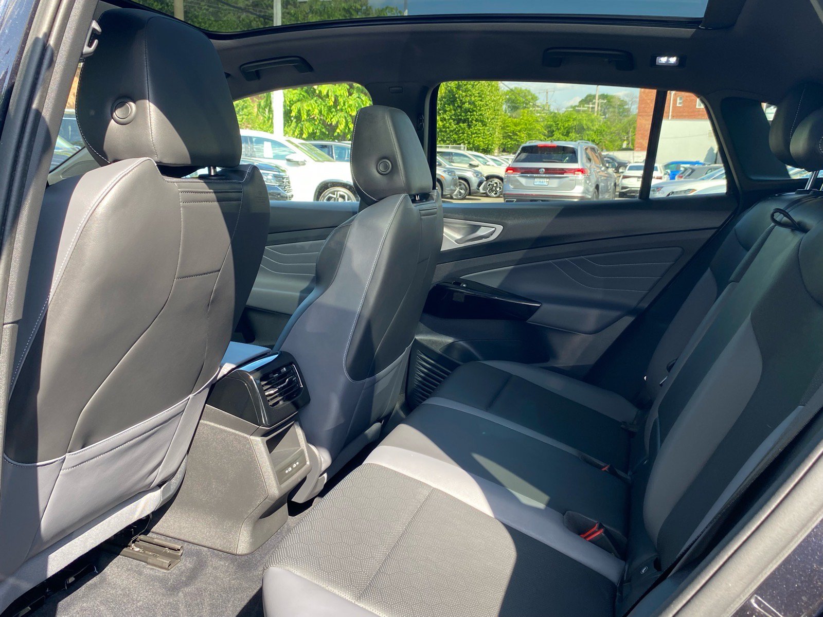 Certified 2023 Volkswagen ID.4 S RWD image 19