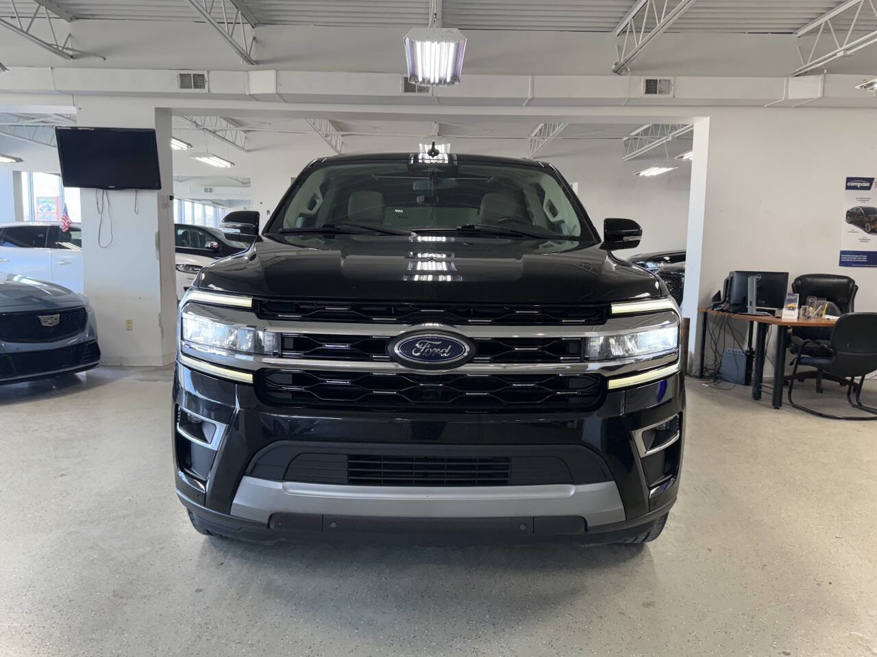 Used 2024 Ford Expedition Max Limited image 44