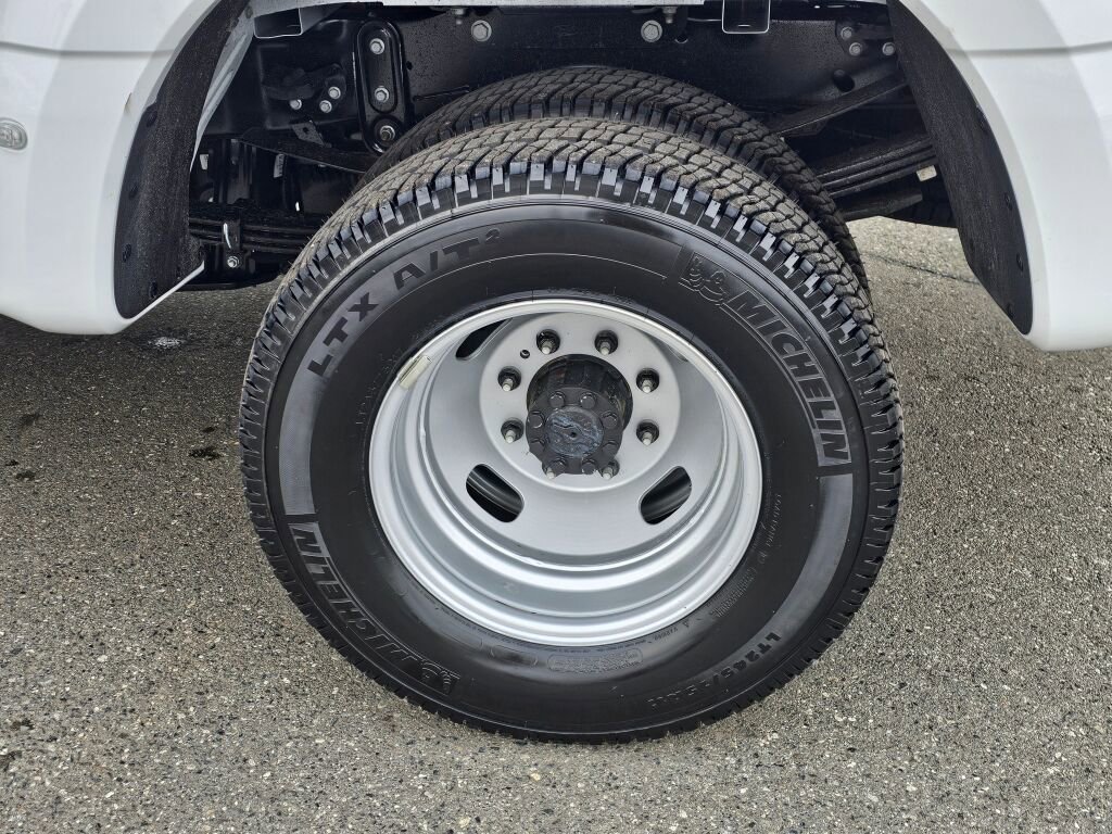 New 2026 Ford F350 XLT w/ XLT Premium Package image 7