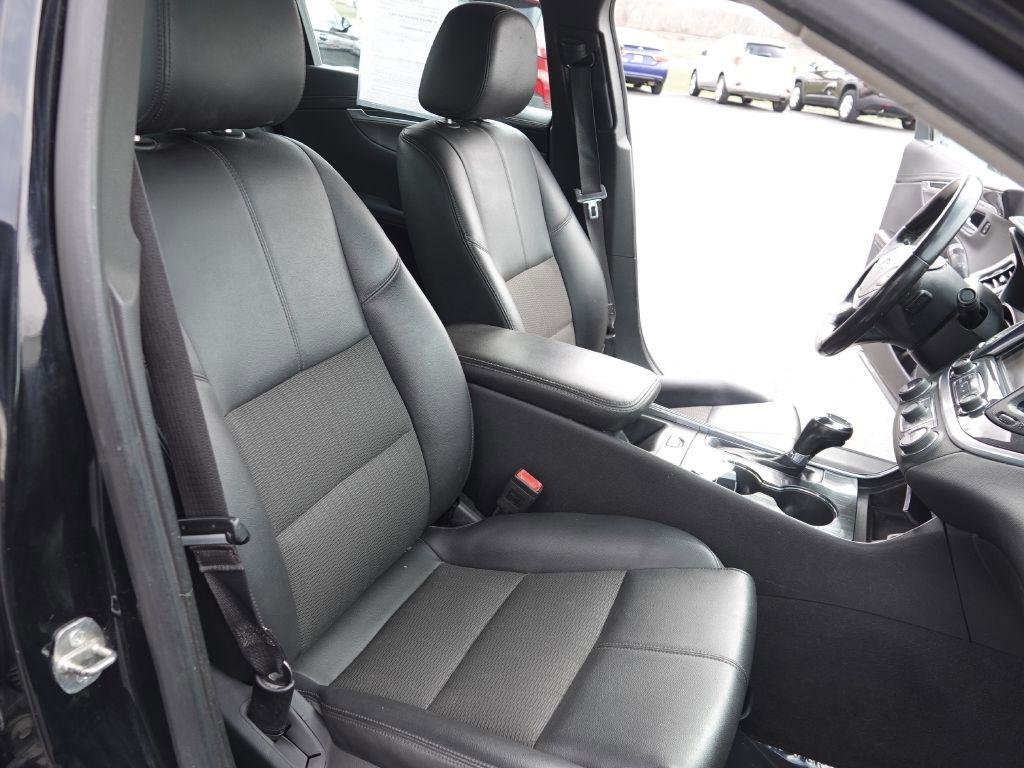 Used 2019 Chevrolet Impala LT image 30