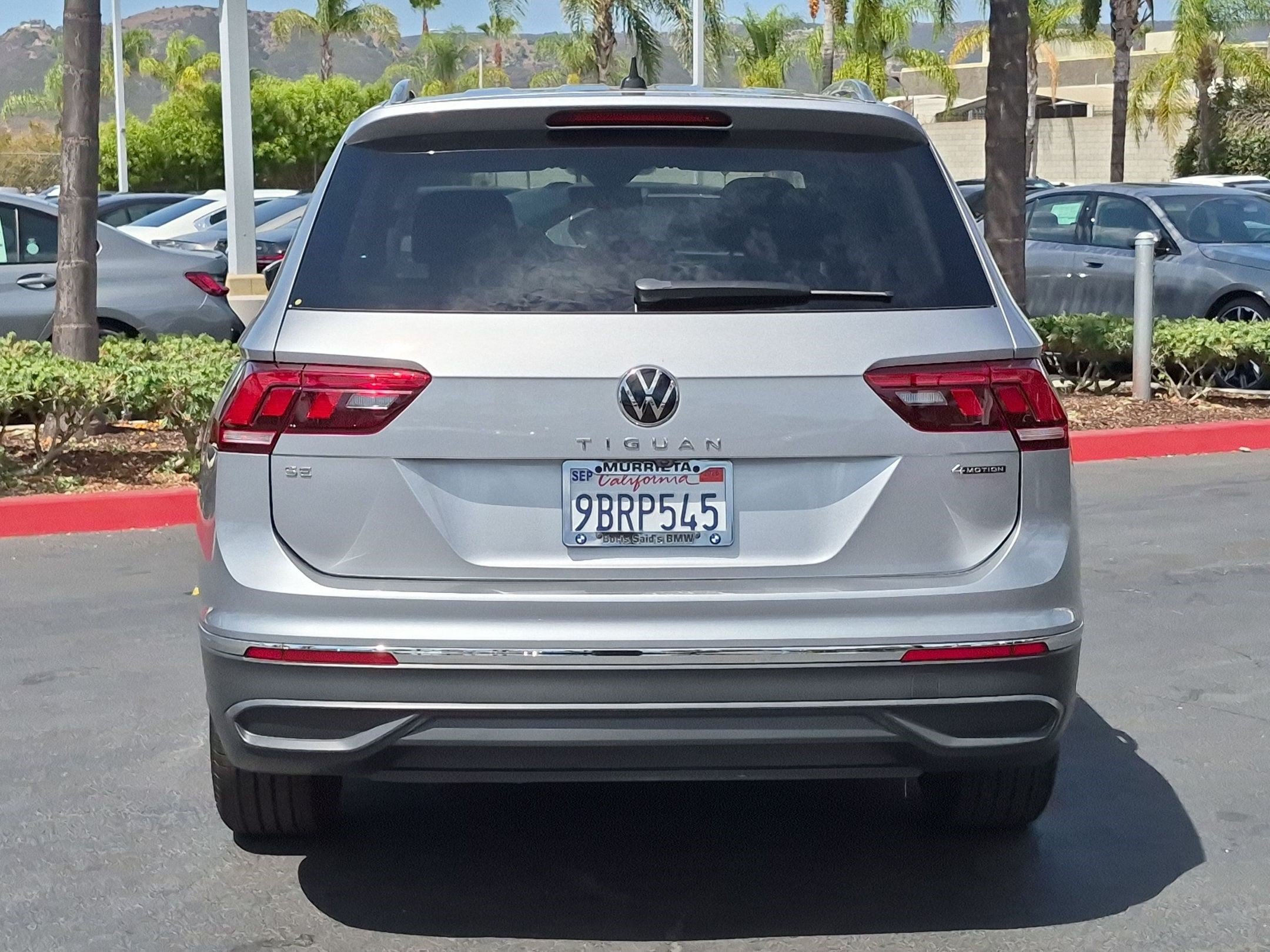 Used 2022 Volkswagen Tiguan SE AWD/4WD image 9