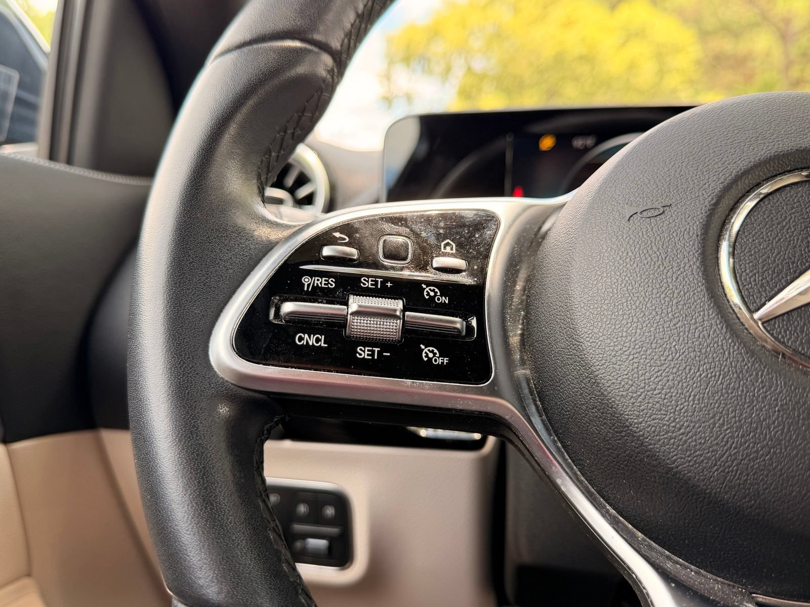 Certified 2021 Mercedes-Benz GLA 250 image 24