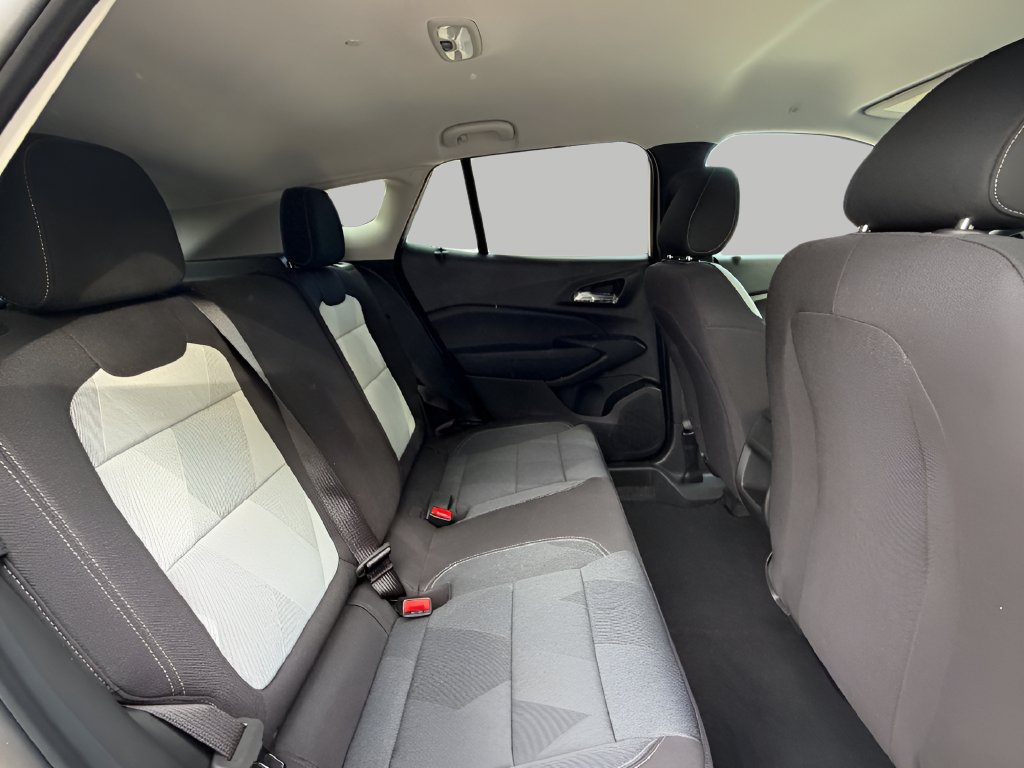 New 2026 Chevrolet Trax LS w/ LS Convenience Package FWD image 7