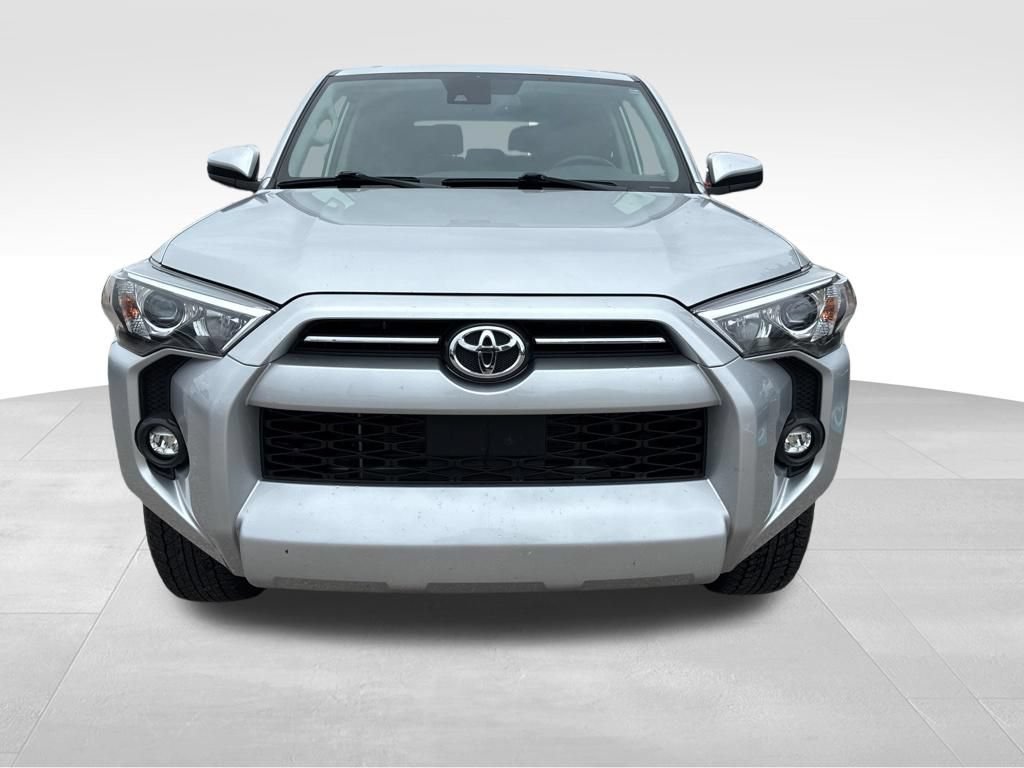 Used 2024 Toyota 4Runner SR5 RWD image 10