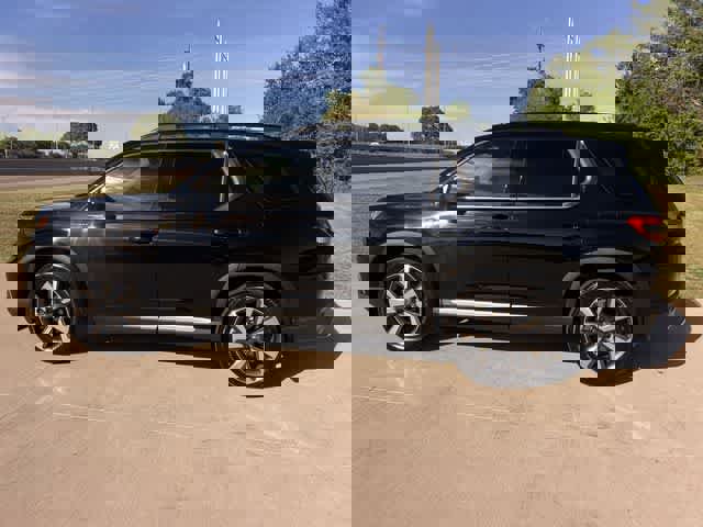 Certified 2025 Honda Pilot Touring image 4