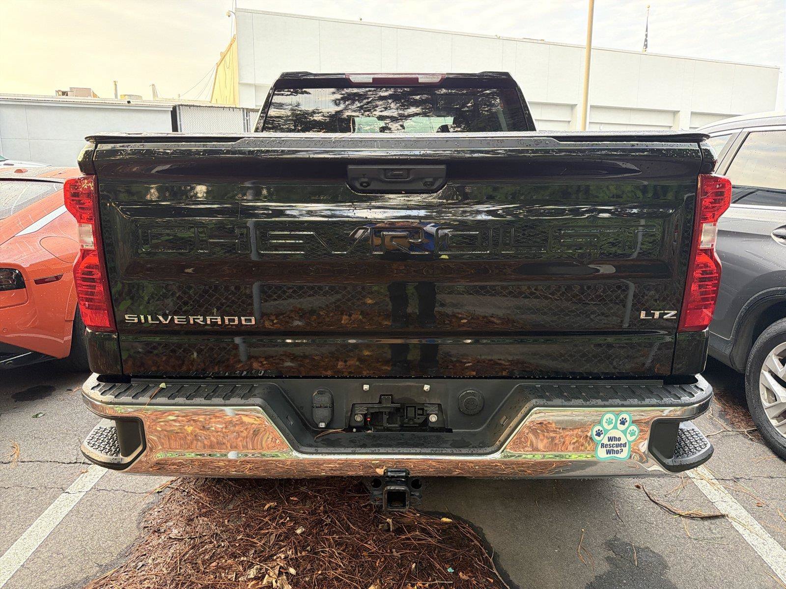 Used 2023 Chevrolet Silverado 1500 LT AWD/4WD image 5