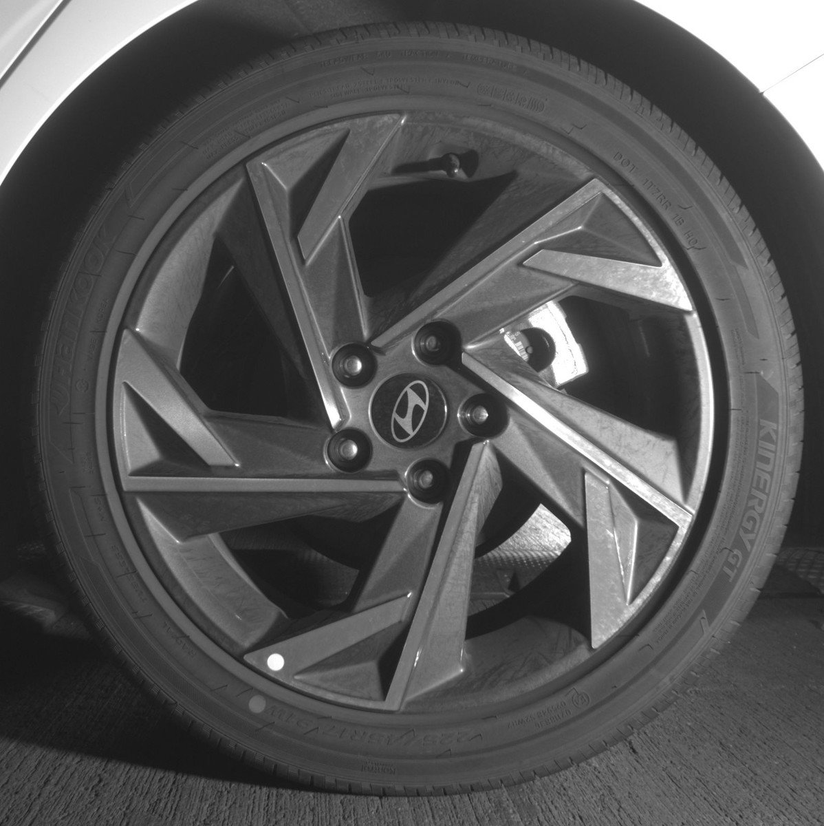 Used 2025 Hyundai Elantra SEL image 14