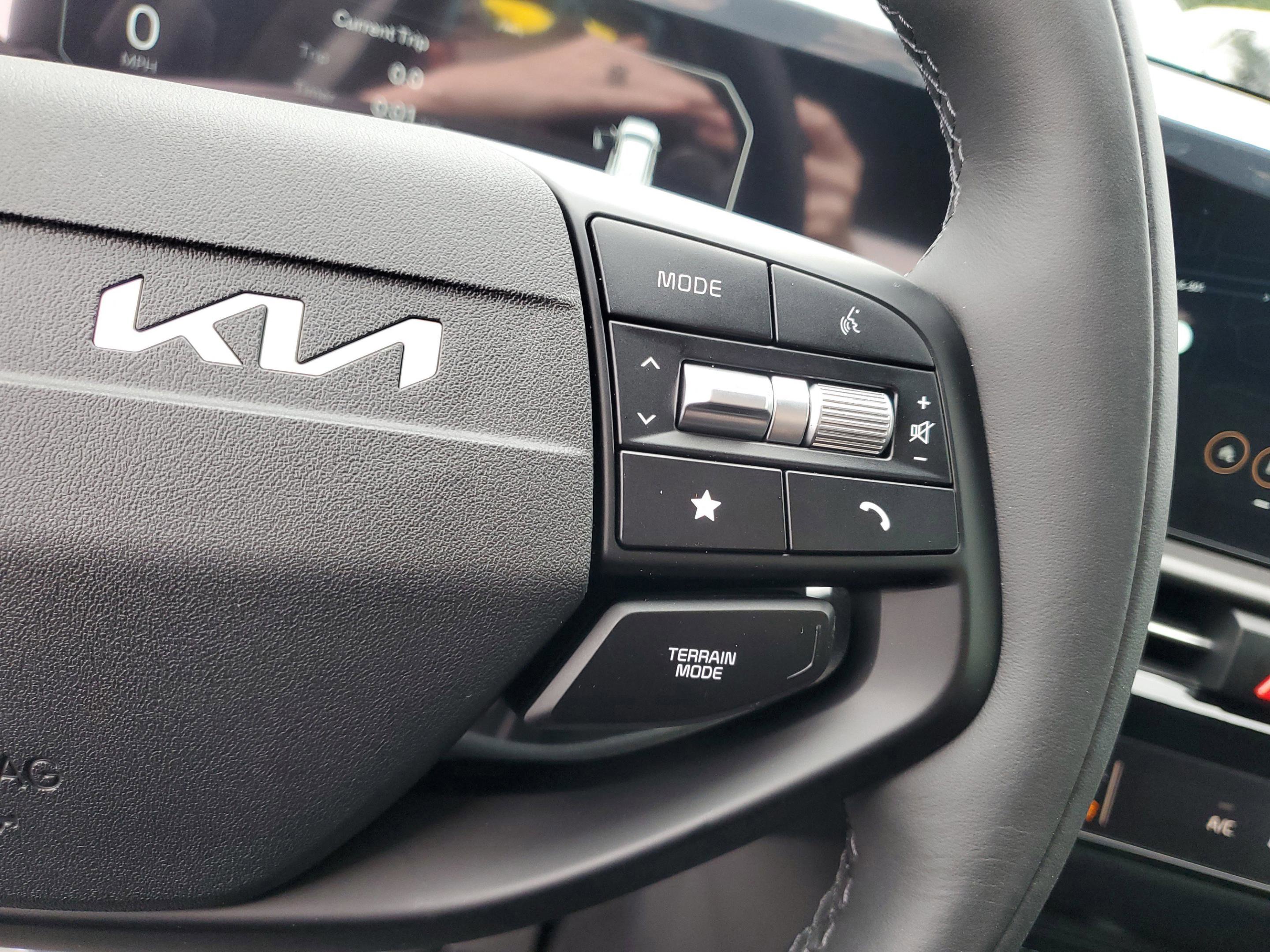 New 2026 Kia Sportage X-Line w/ X-Line Technology Package AWD/4WD image 9