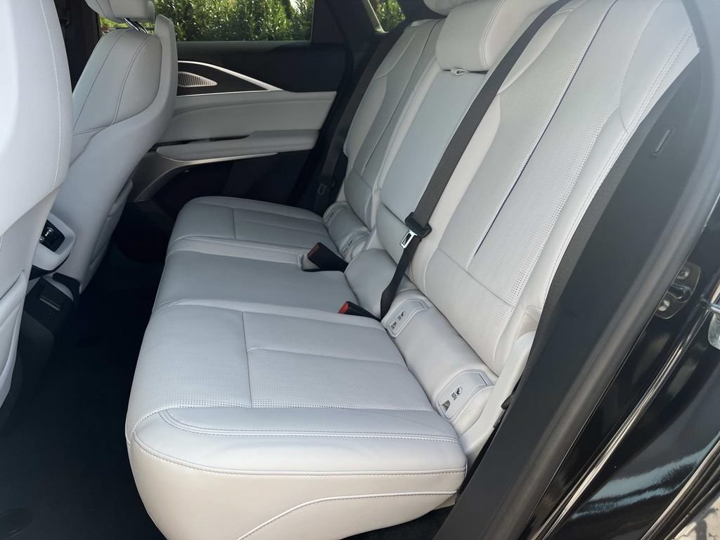 New 2026 Cadillac Lyriq Signature Sport RWD image 19