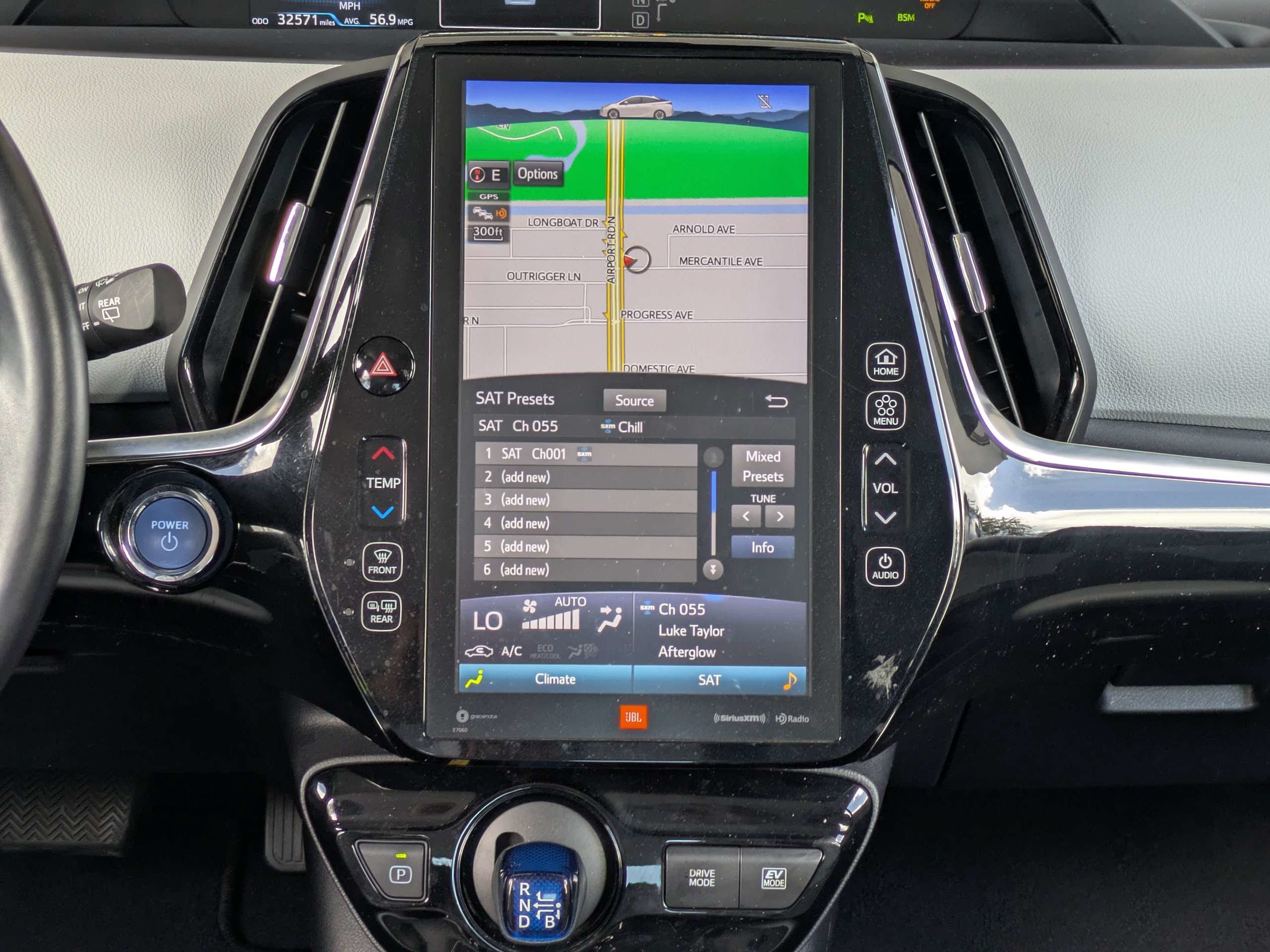 Used 2022 Toyota Prius Limited FWD image 18