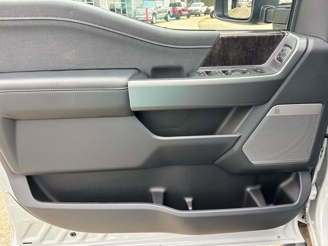 New 2026 Ford F250 Lariat w/ Black Appearance Package image 21