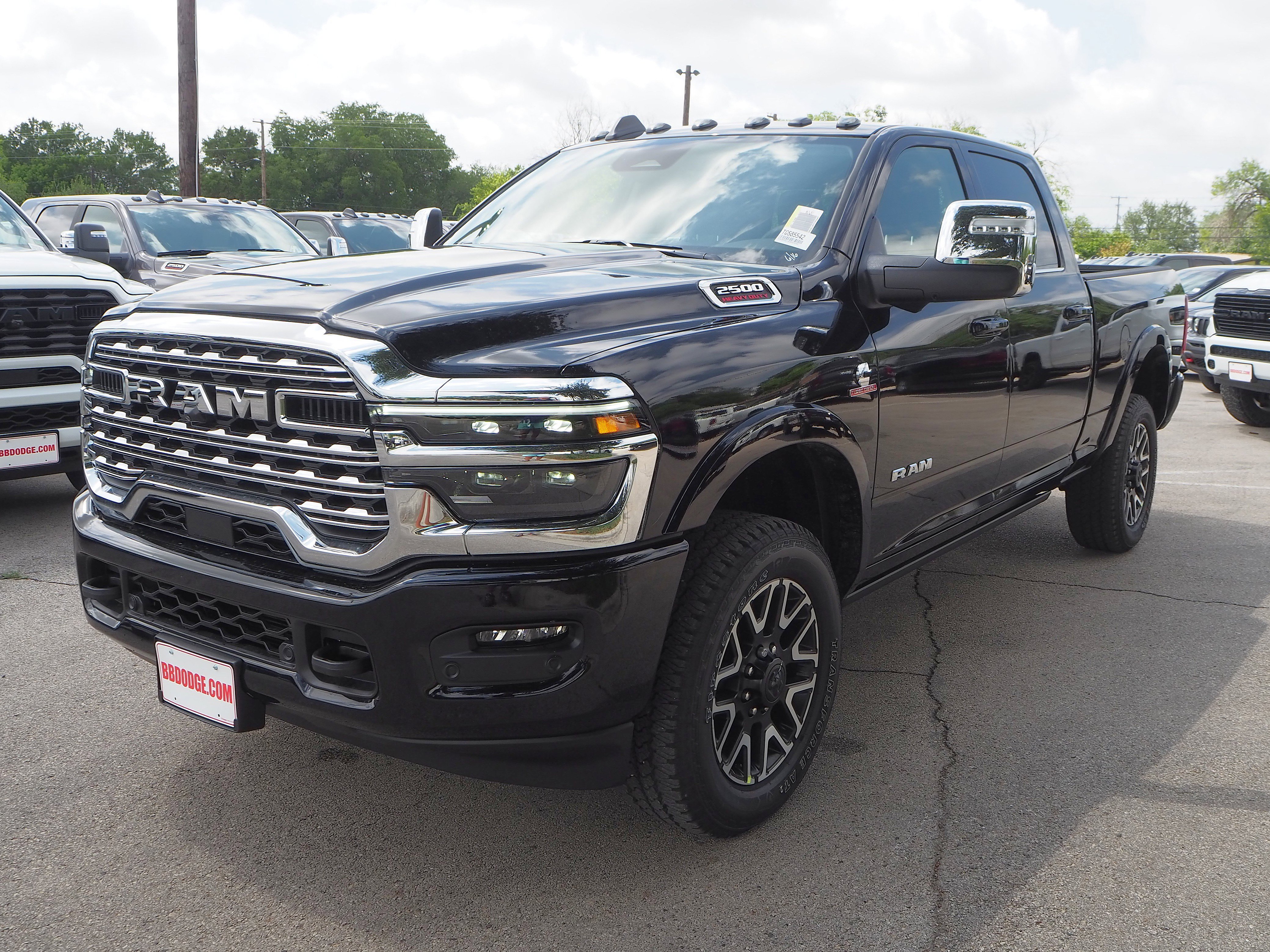 New 2025 RAM 2500 Limited AWD/4WD image 2